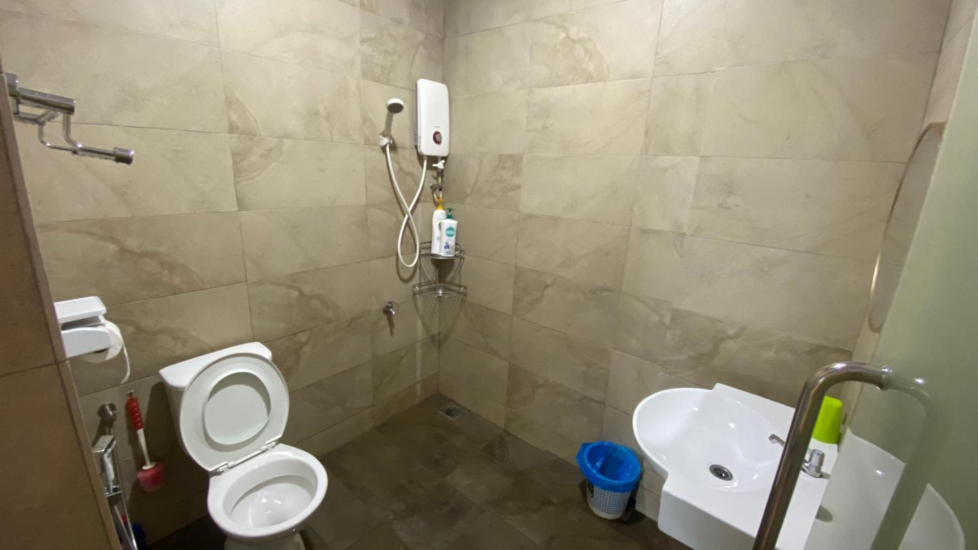 Roxy Apartment Kuching Exterior foto