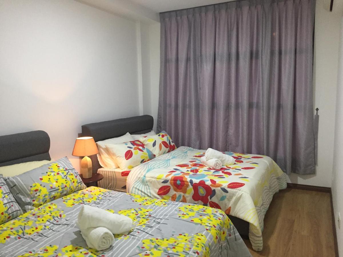 Roxy Apartment Kuching Exterior foto